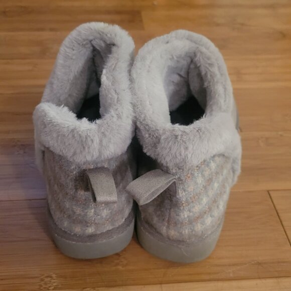 Booties - Picture 4 of 6